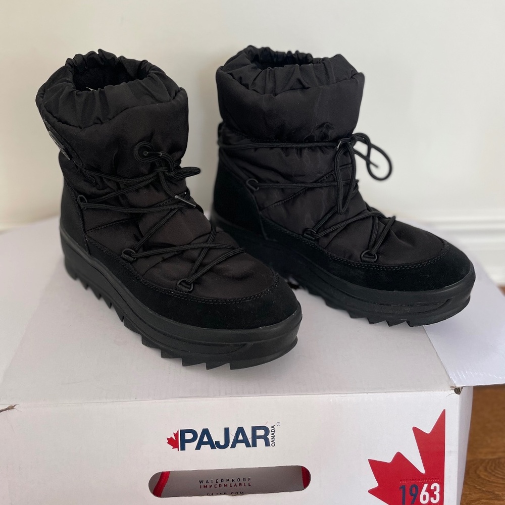 Pajar Taya boots size 9